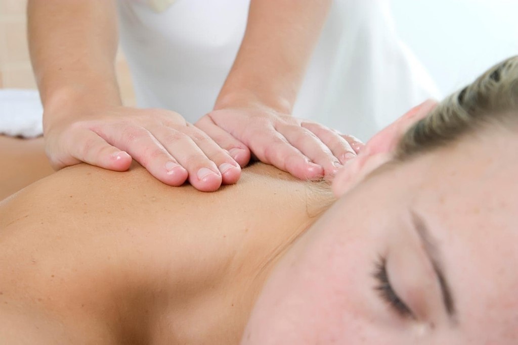 Los beneficios del masaje terapéutico para aliviar el estrés y el dolor